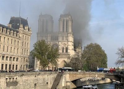 آتش سوزی مهیب در کلیسای تاریخی نوتردام پاریس