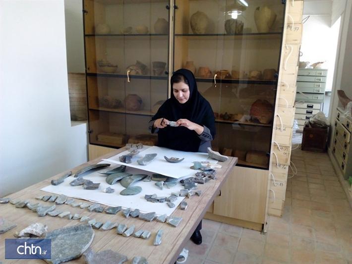 قطعات ظروف سنگی تخت جمشید سامان دهی می گردد