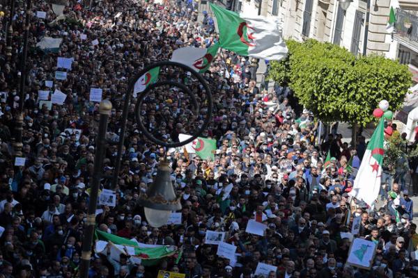 سومین هفته اعتراضات در الجزایر
