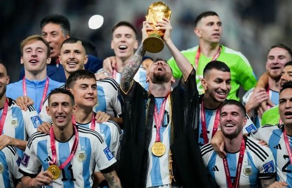 بدهی تاریخی فوتبال با مسی تسویه شد ، نابغه آرژانتین را قهرمان جام جهانی کرد!