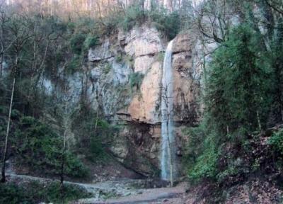 اگر می ترسید به آبشار تودارک نروید!