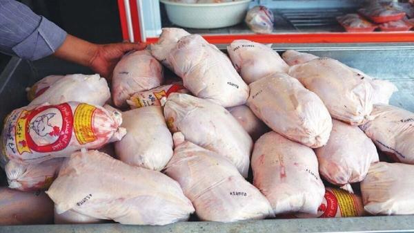 صف های طولانی خرید مرغ منجمد، رئیس اتحادیه: تا 20 ادیبهشت صبر کنید